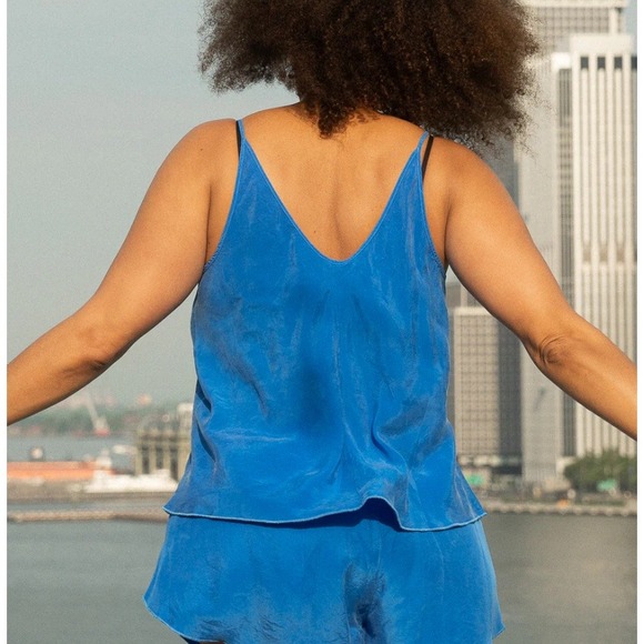 Left On Friday Women's First Place Blue Sport Silk Day Trip Tank Top Size S - Picture 2 of 7